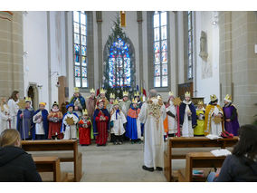 Aussendung der Sternsinger in Naumburg (© Karl-Franz Thiede)